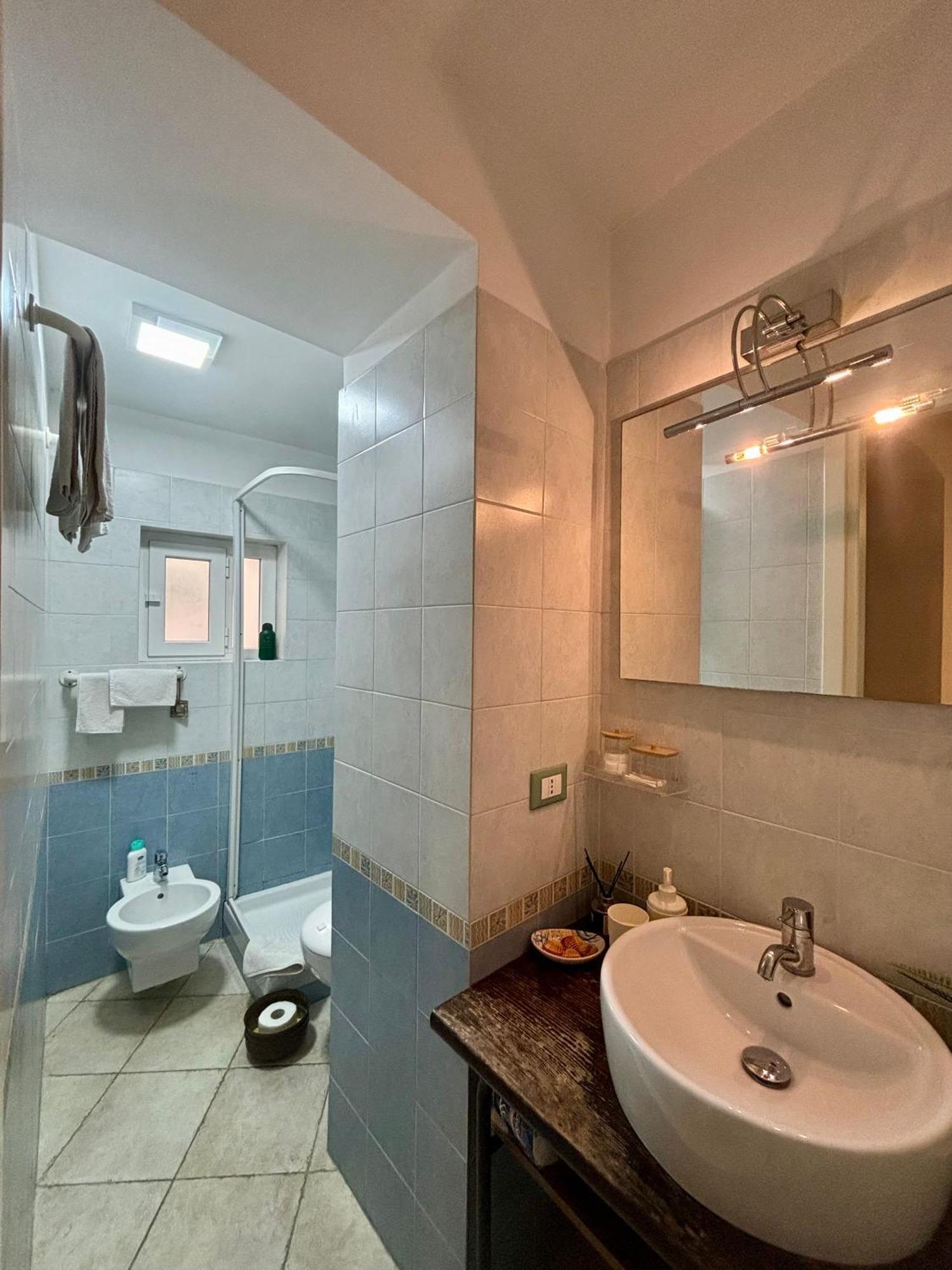 Ferienwohnung Trentapassidalmare Quinto Al Mare Genua Exterior foto